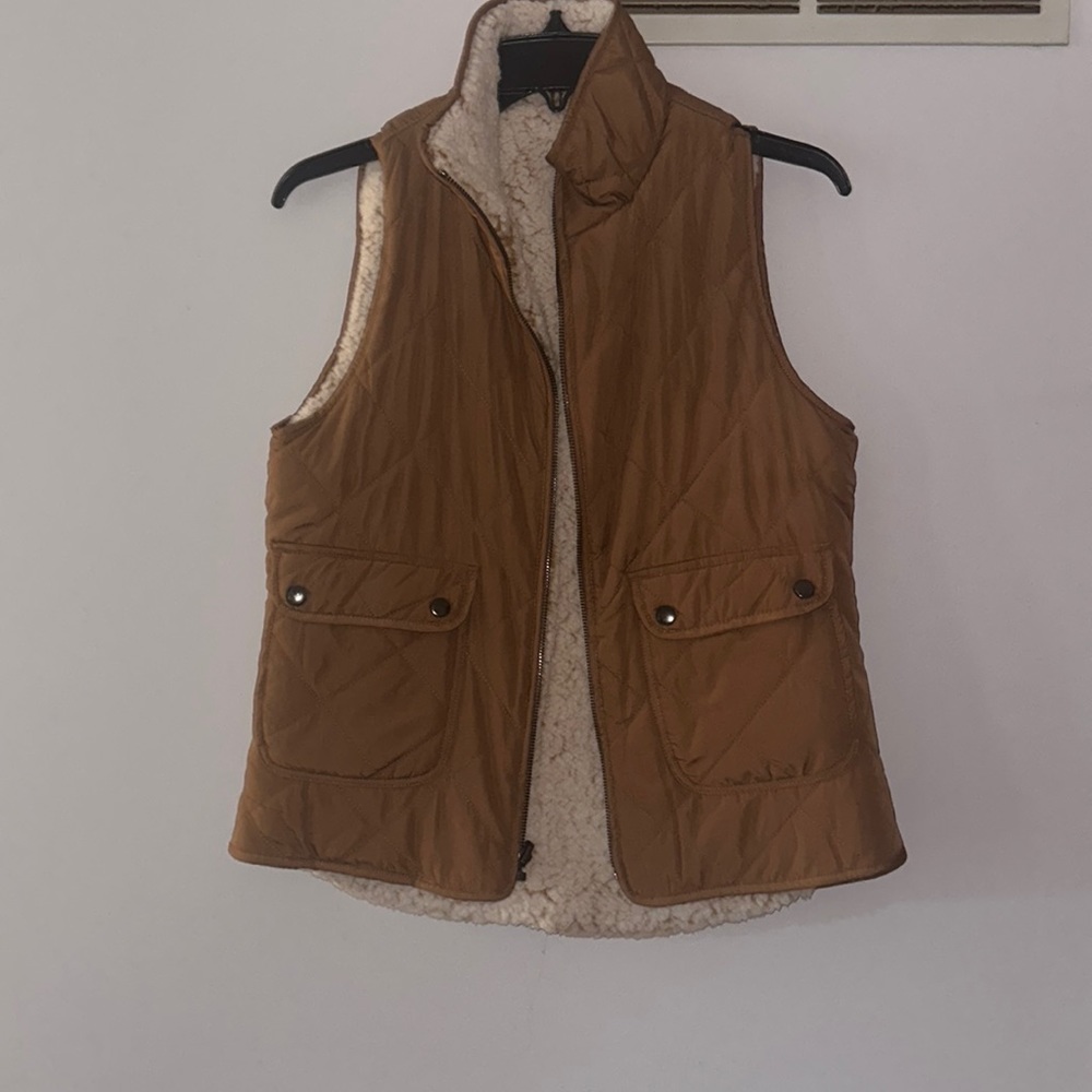 BROWN/ TALL VEST SMALL